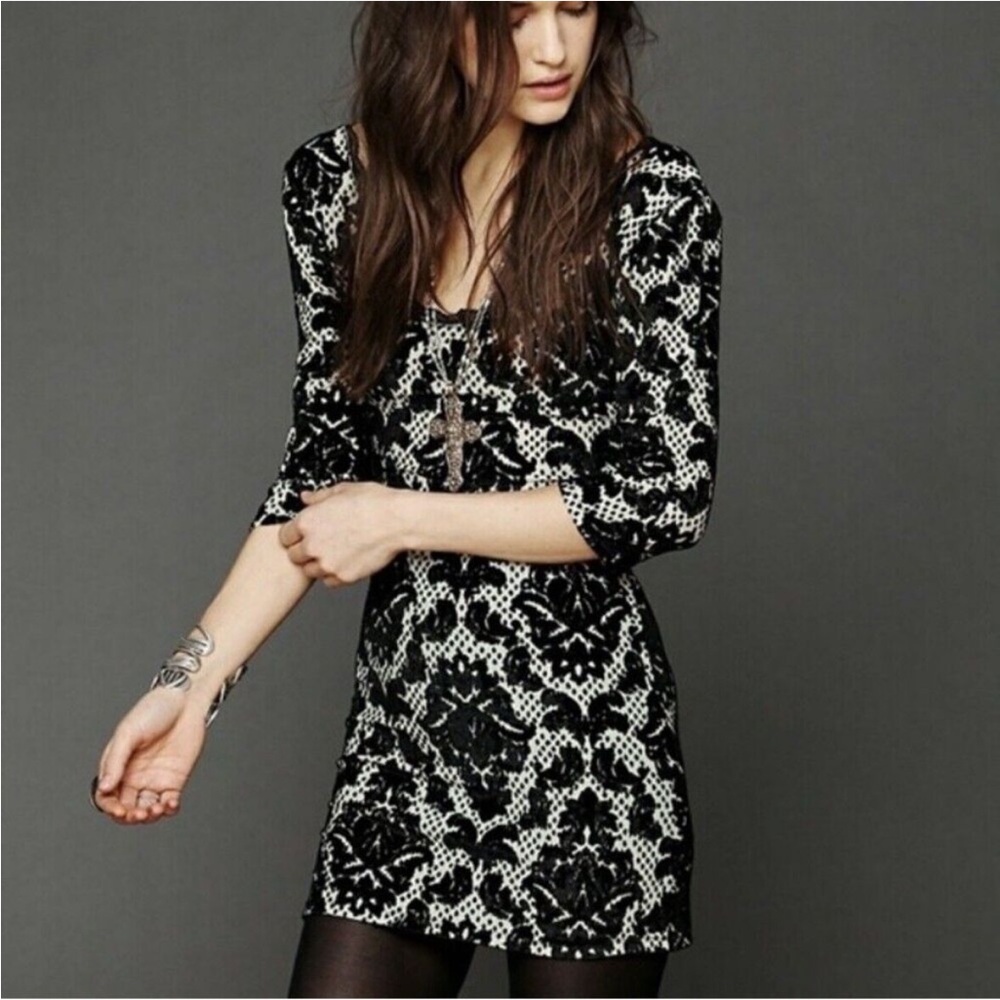 🖤Intimately Free People Black Tan Deep V-Neck Mini Dress Women's Size Large